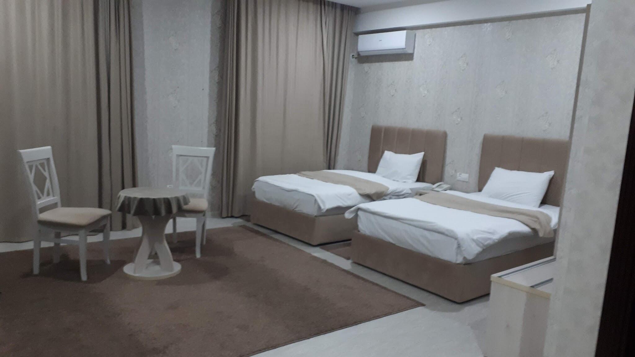 HUMO HOTEL