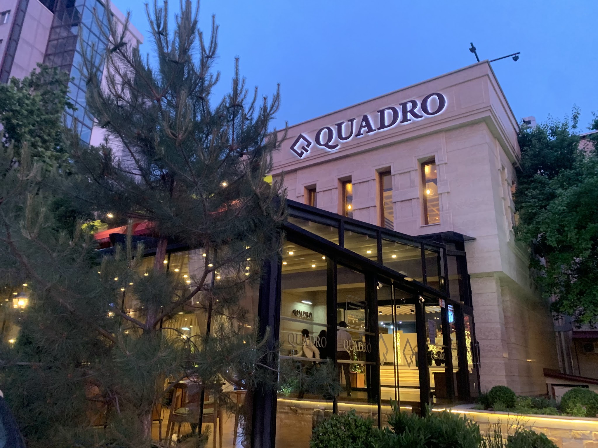 QUADRO
